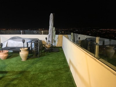 הגבהת מעקה זכוכית